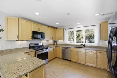 63 Autumn St, Agawam, MA 01001 - Photo 17
