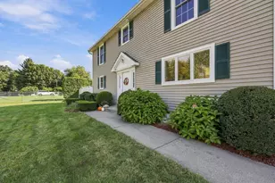 63 Autumn St, Agawam, MA 01001 - Photo 3