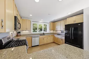 63 Autumn St, Agawam, MA 01001 - Photo 15