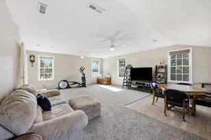 63 Autumn St, Agawam, MA 01001 - Photo 31
