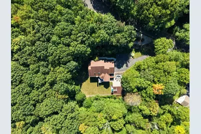 2 Highview Circle, Wilbraham, MA 01095 - Photo 3