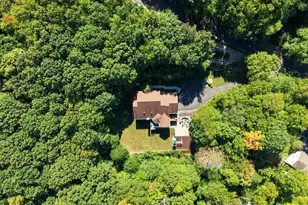 2 Highview Cir, Wilbraham, MA 01095 - Photo 3