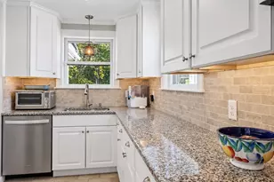 57 Cumberland Cir, Lynn, MA 01904 - Photo 11