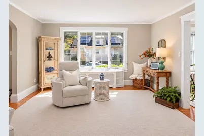 57 Cumberland Cir, Lynn, MA 01904 - Photo 5