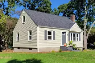 15 Boyden Dr, Foxboro, MA 02035 - Photo 1