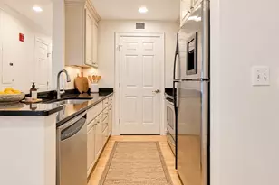 121 Centre St, Brookline, MA 02446 - Photo 3