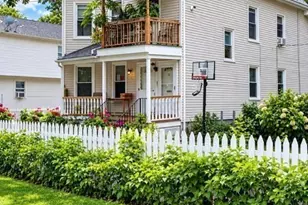 22-24 Raymond Pl, Springfield, MA 01104 - Photo 5