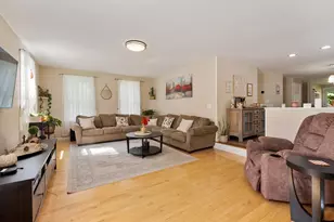 1 Laurelwoods Dr, Townsend, MA 01474 - Photo 7