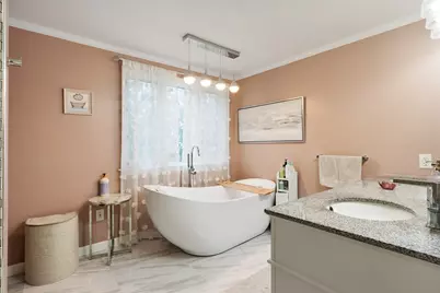 1 Laurelwoods Dr, Townsend, MA 01474 - Photo 5