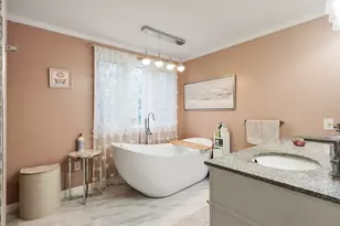1 Laurelwoods Dr, Townsend, MA 01474 - Photo 5