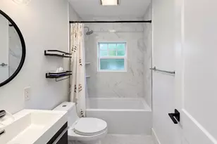 7 Reeds Ct, Somerville, MA 02145 - Photo 9
