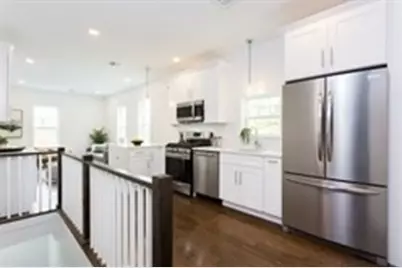 7 Reeds Ct #2, Somerville, MA 02145 - Photo 1