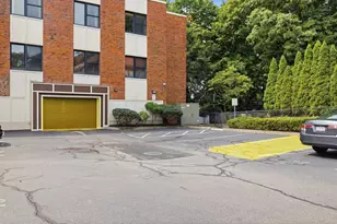 99 Chestnut Hill Ave, Boston, MA 02135 - Photo 27