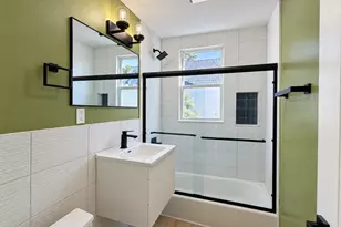 14 Dyer St, Boston, MA 02124 - Photo 3
