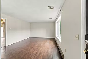 835 Mt Hope St, North Attleboro, MA 02760 - Photo 5