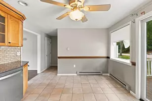 835 Mt Hope St, North Attleboro, MA 02760 - Photo 9