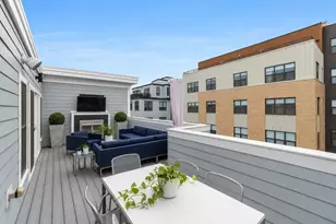 8 Baker Ct, Boston, MA 02125 - Photo 17