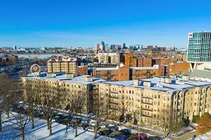 52 Charlesgate E, Boston, MA 02215 - Photo 11
