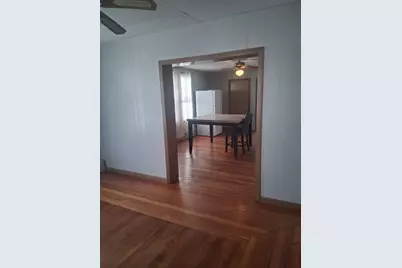 122 Princeton St, New Bedford, MA 02745 - Photo 9