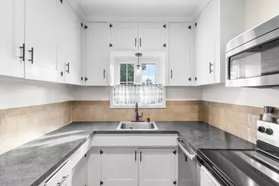 1021 Ray St, Fall River, MA 02720 - Photo 21