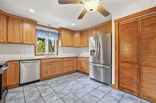 40 W Belmont St, Ludlow, MA 01056 - Photo 15