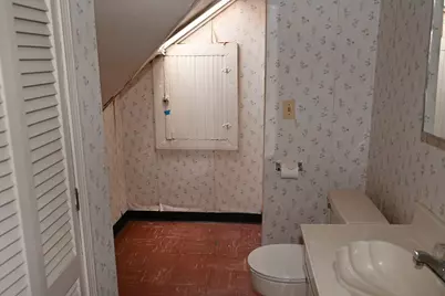 8 Kirk St, Lowell, MA 01852 - Photo 15