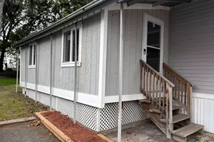 1346 Newport Ave, Attleboro, MA 02703 - Photo 25