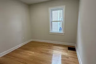 11 Mt Pleasant St, Waltham, MA 02452 - Photo 5