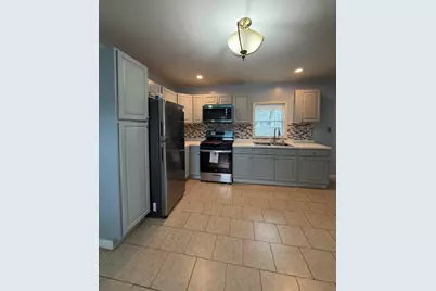 382 Green St Ext, Brockton, MA 02301 - Photo 5