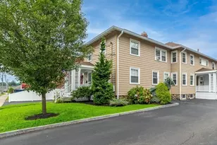37 Richardson Ave, Wakefield, MA 01880 - Photo 1