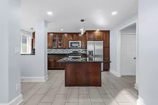 17 Estes St, Everett, MA 02149 - Photo 3
