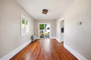 96 Catherine St, Chicopee, MA 01013 - Photo 11