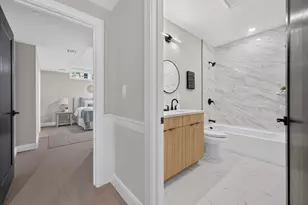 1006A Broadway, Somerville, MA 02144 - Photo 25