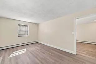 354 Broadway, Lynn, MA 01904 - Photo 17