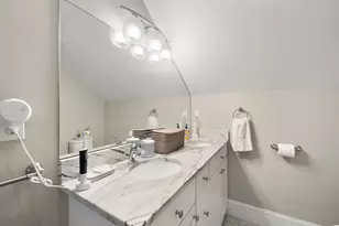 30 Park St, Boston, MA 02122 - Photo 27