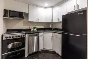 230 Commonwealth Ave, Boston, MA 02116 - Photo 37