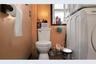 34 Cambridge St, Springfield, MA 01109 - Photo 11