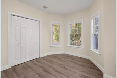 22 Oakland Street #B, Newton, MA 02458 - Photo 7