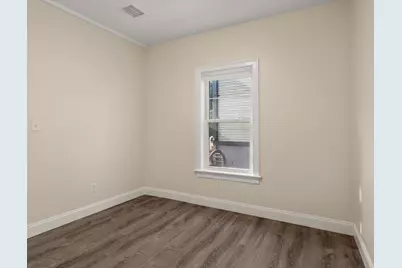 22 Oakland Street #B, Newton, MA 02458 - Photo 11