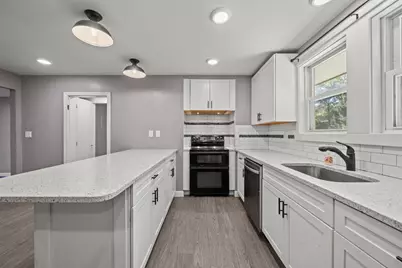 52 Forest Park Rd, Woburn, MA 01801 - Photo 3
