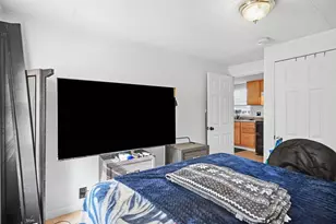 215 Eddy St, Springfield, MA 01104 - Photo 21