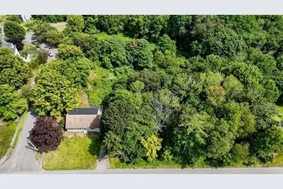 129 Forest St, Haverhill, MA 01832 - Photo 3