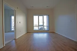 289 Walk Hill Rd, Boston, MA 02131 - Photo 3