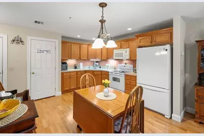 7 Crescent Way #101, Sturbridge, MA 01566 - Photo 9
