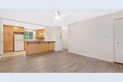 60 Lionel Ave #B, Waltham, MA 02452 - Photo 5
