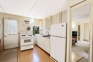 84 Lakewood Dr, Mashpee, MA 02649 - Photo 17