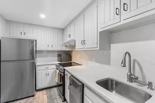 287 Harvard St, Cambridge, MA 02139 - Photo 9