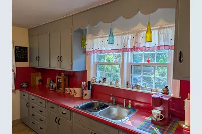 642 Greenfield Road, Deerfield, MA 01342 - Photo 15