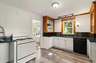 2501 Centre St, Boston, MA 02132 - Photo 13