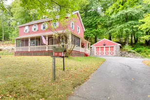 352 Lake Ave, Worcester, MA 01604 - Photo 1